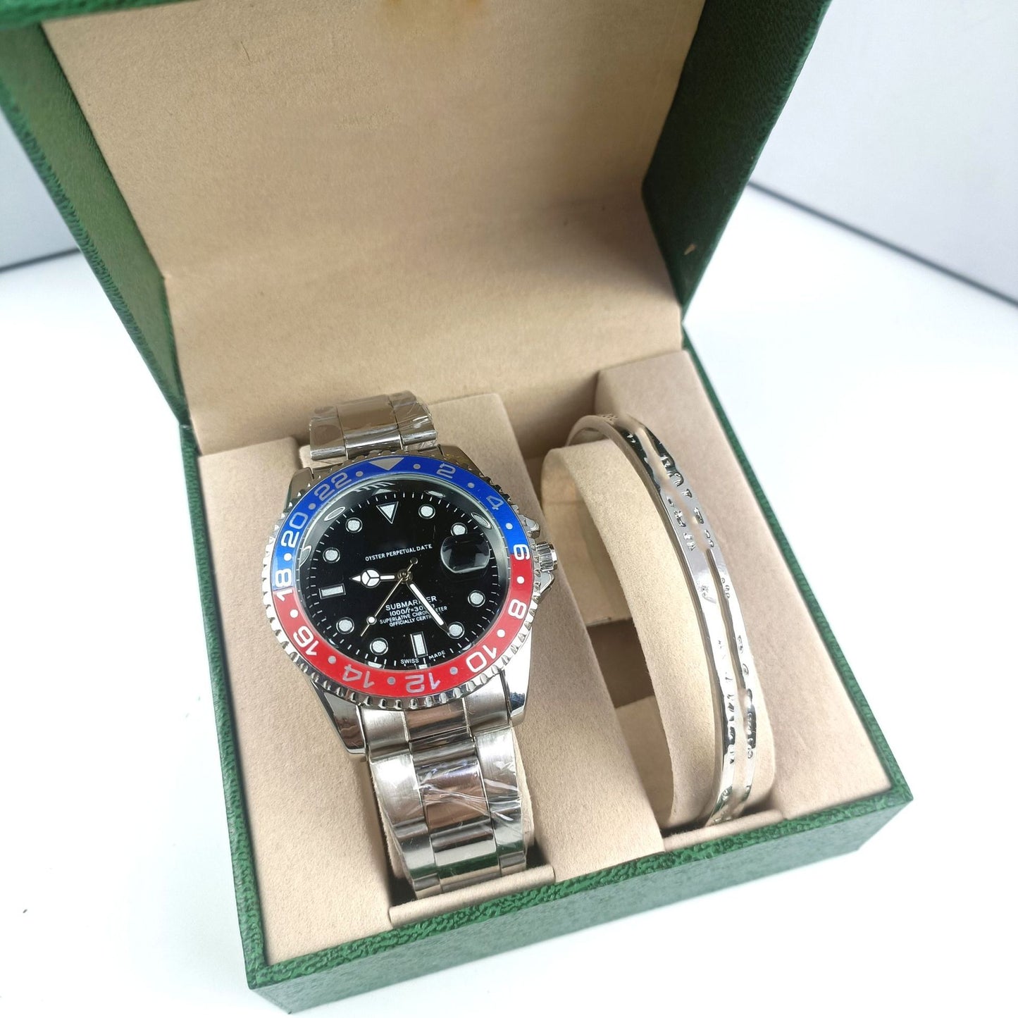 2-Piece Swiss Quartz Watch Set with Bracelet (Wholesale)